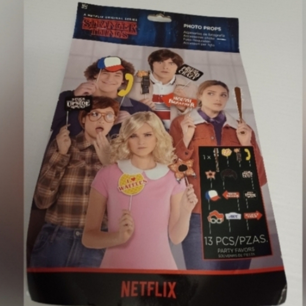 4/$60 New Stranger Things Photo Props Set - 13 pcs.